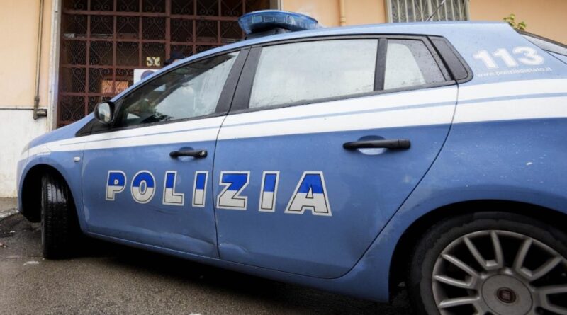 Savona, ladro tenta la fuga dalla polizia e si lancia da un viadotto: è grave