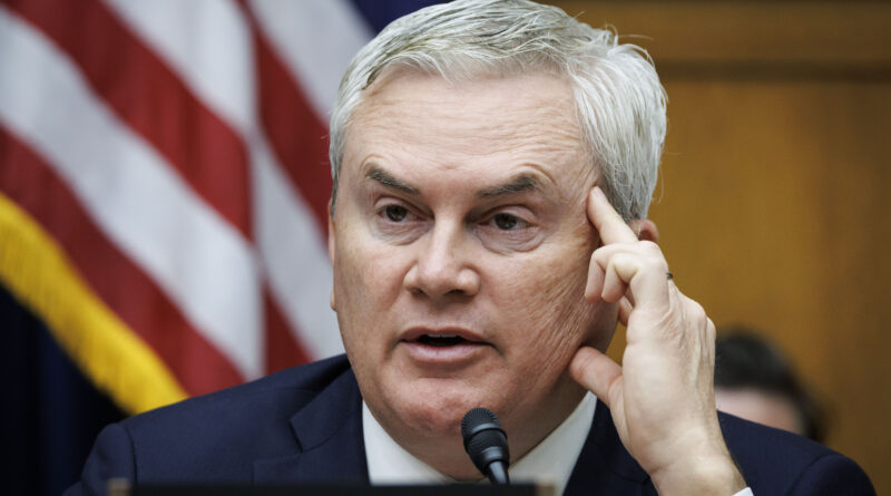 James Comer sta diventando un personaggio di spicco della politica di performance del GOP