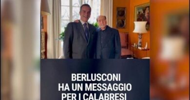 Ponte sullo Stretto, Berlusconi: “Calabresi pronti a conquistare la Sicilia”