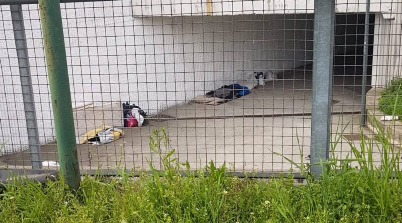 “Baracche abusive e bivacchi tra i rifiuti”. Ennesima vergogna a Milano