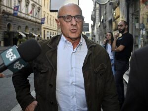 “Non voglio multare le persone ma la lingua italiana va difesa”