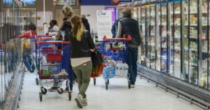 Bankitalia: lieve ripresa del Pil nel primo trimestre, consumi delle famiglie stabili nel 2023