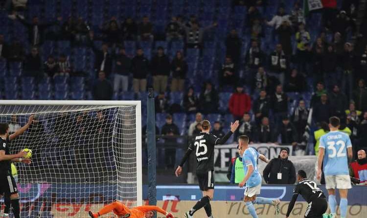 Lazio-Juve, la MOVIOLA LIVE: Milinkovic spiazza Alex Sandro e segna, tutto bene! In panchina il finimondo, un giallo e un rosso