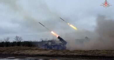 La propaganda russa diffonde il video del BM-21 in azione: lancia 40 razzi alla volta