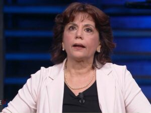 “Svolta autoritaria e xenofoba sui migranti”. La folle teoria della filosofa