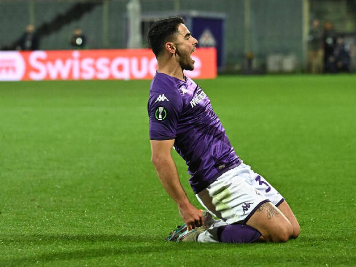 La Fiorentina cade al Franchi 2-3, ma va in semifinale di Conference League