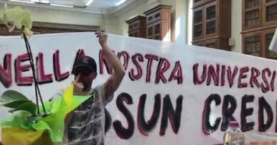 “Urla e sedie rovesciate”. La violenza femminista contro i Pro Vita