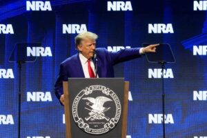 Quasi la metà dei repubblicani non vuole che Donald Trump si ricandidi alla presidenza: Sondaggio