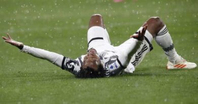 Juve, l’ha persa Cuadrado: dalla simulazione al gol di Raspadori ha lasciato un buco per 40 eterni secondi