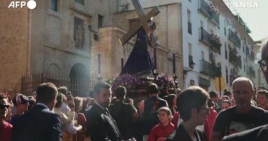 Siccità in Spagna, in Andalusia si invoca la pioggia con una processione religiosa
