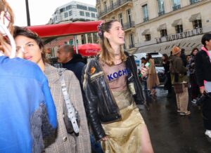 Le strade diventano trasparenti: I migliori look quasi nudi dello street style