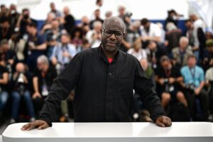 Steve McQueen sulle aspettative: ‘Sono felice di sfidarle’