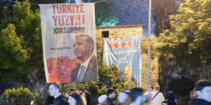 Oggi c’è il ballottaggio in Turchia, ed Erdogan è ovunque