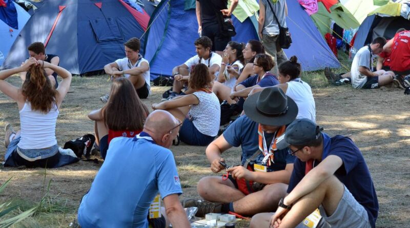 “Non mi vuole nessuno”. Il dolore del bimbo disabile escluso dagli scout