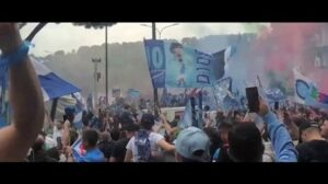 Ritmo e tifo, l’inno di Edoardo Bennato per il Napoli