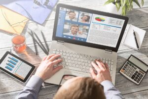Smart working, spunta l’ipotesi di una nuova proroga fino a fine anno per fragili e genitori