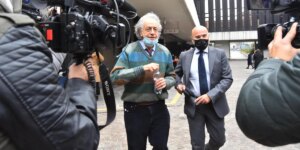 Lo psicoterapeuta Claudio Foti, condannato in primo grado nel caso degli affidi nel comune di Bibbiano, è stato assolto in appello