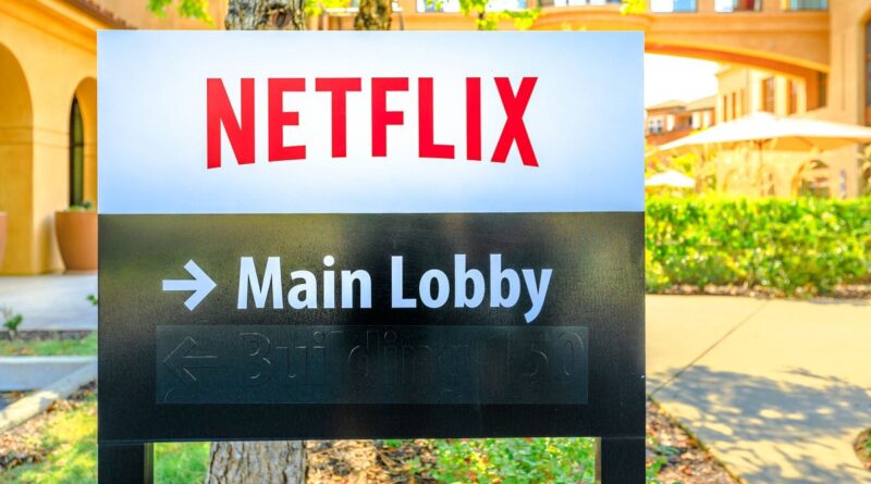 Contro ogni previsione, gli abbonati Netflix sembrano in crescita dopo il blocco alla condivisione dell’account