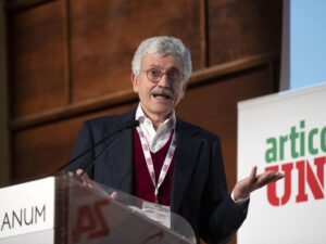 Ora D’Alema ammette: “Berlusconi sui magistrati ha avuto qualche ragione”