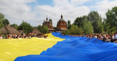 “No alla bandiera dell’Ucraina”. La figuraccia del Torino Pride
