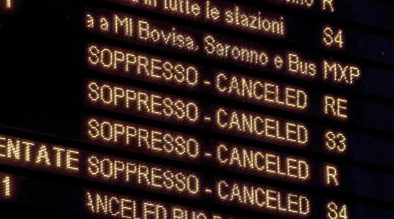 Trasporti: giovedì 13 sciopero Trenitalia e Italo, sabato 15 negli aeroporti