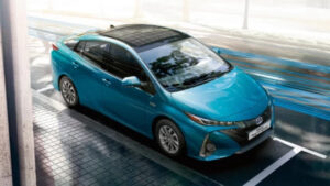 Toyota vuole celle solari in perovskite da integrare nei suoi veicoli elettrici