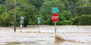 I danni delle alluvioni nel nord-est degli Stati Uniti