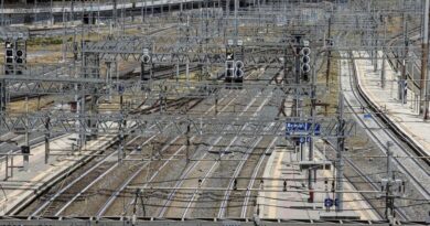 Cade il tavolo al Ministero dei Trasporti: confermato lo sciopero di Trenitalia e Italo. Il Mit riduce l’orario