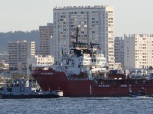 “Mancano le abilità”. Nuovo fermo per la Ocean Viking