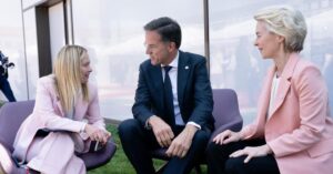 Ancora sbarchi, diecimila migranti da inizio luglio. Meloni a Tunisi, intesa all’ultimo miglio