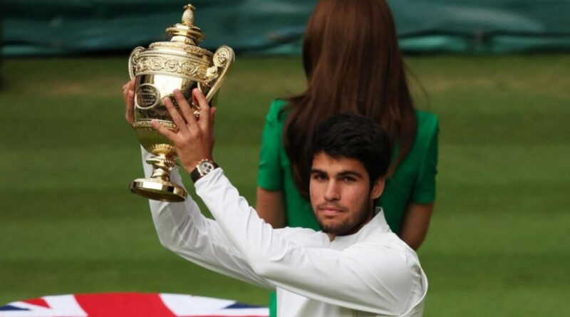 La vittoria di Alcaraz su Djokovic a Wimbledon è uno spartiacque: la nuova generazione vince (finalmente) una finale di Slam contro un Big 3