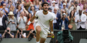 Il tennista spagnolo Carlos Alcaraz ha vinto il torneo di Wimbledon