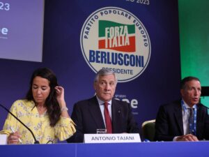 Il partito ridisegna la sua fisionomia. E va sciolto presto il nodo del simbolo