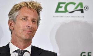 Van der Sar uscito dalla terapia intensiva: ‘Grazie a tutti, spero di tornare a casa la prossima settimana’