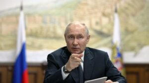 Guerra Ucraina – Russia, le news di oggi: la Nato intensifica la sorveglianza nel Mar Nero con aerei e droni. La Duma innalza fino a 30 anni l’età per la leva