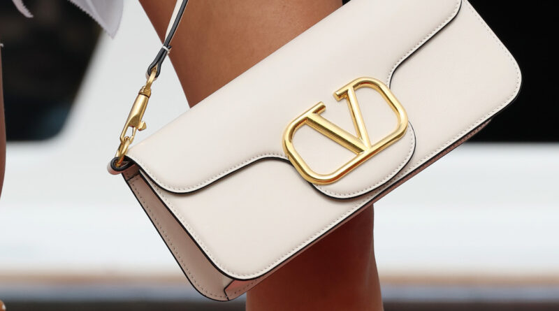 Il gruppo Kering ha acquisito il 30 per cento di Valentino per 1,7 miliardi di euro