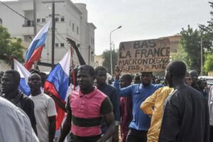 Niger: golpisti isolati, anche Mosca chiede la moderazione