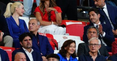 Sold-out a Monza per la prima edizione del Trofeo Berlusconi. In tribuna anche Marta Fascina. Pier Silvio: “L’affetto della gente è bellissimo”