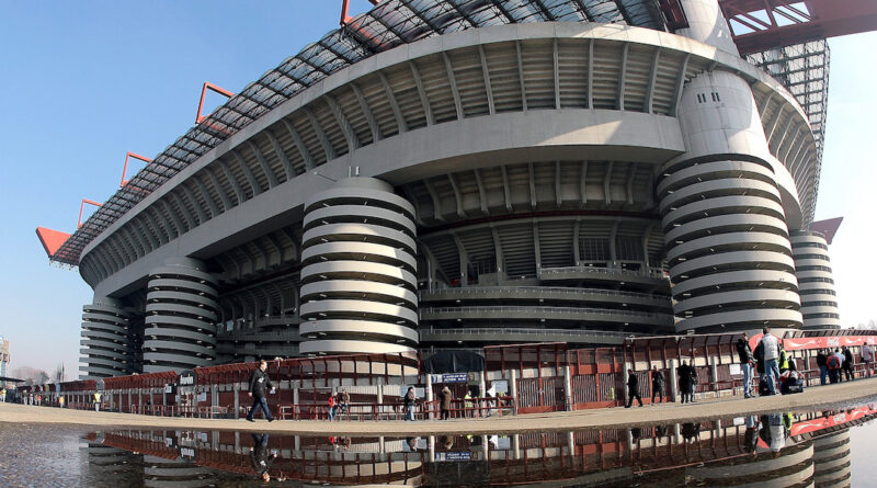 La Soprintendenza Archeologia, Belle Arti e Paesaggio del comune di Milano ha posto il vincolo storico sullo stadio di San Siro, che quindi non potrà essere demolito