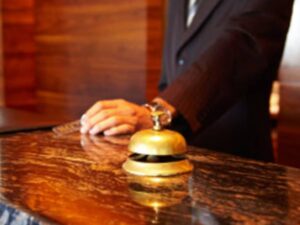 In ferie a Ferragosto? Occhio alla tassa invisibile sulle vacanze