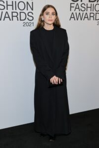 Ashley Olsen ha accolto segretamente il suo primo figlio mesi fa