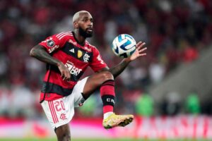 Saloon Flamengo, altra rissa: pugni tra l’ex Roma Gerson e Varela