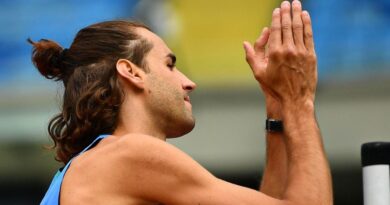 Salto in alto, Tamberi vince tutto: il campione europeo e olimpico conquista anche l’oro ai Mondiali di atletica di Budapest