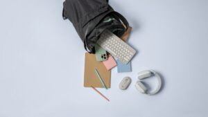 Logitech presenta la serie Pebble 2: mouse e tastiera per chi ama distinguersi