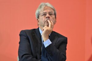 Meloni e Gentiloni al G20, l’Ue difende il commissario