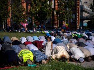 Gli islamici vincono il bando per la moschea a Milano. L’allarme: “Diventerà un ghetto”
