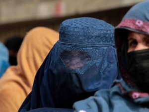 “Mi vergogno di questa Europa”. L’ipocrisia Ue sul velo islamico