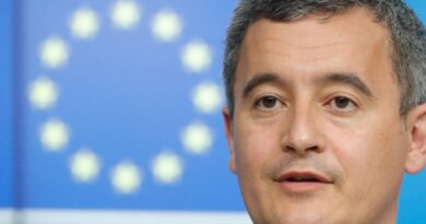 Lo stop di Darmanin: “La Francia non prenderà migranti da Lampedusa”