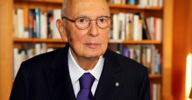 Giorgio Napolitano, ex presidente italiano, muore a 98 anni