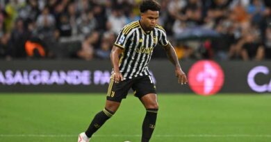 Juve, il padre di McKennie attacca Allegri: “Mettilo a centrocampo!”.